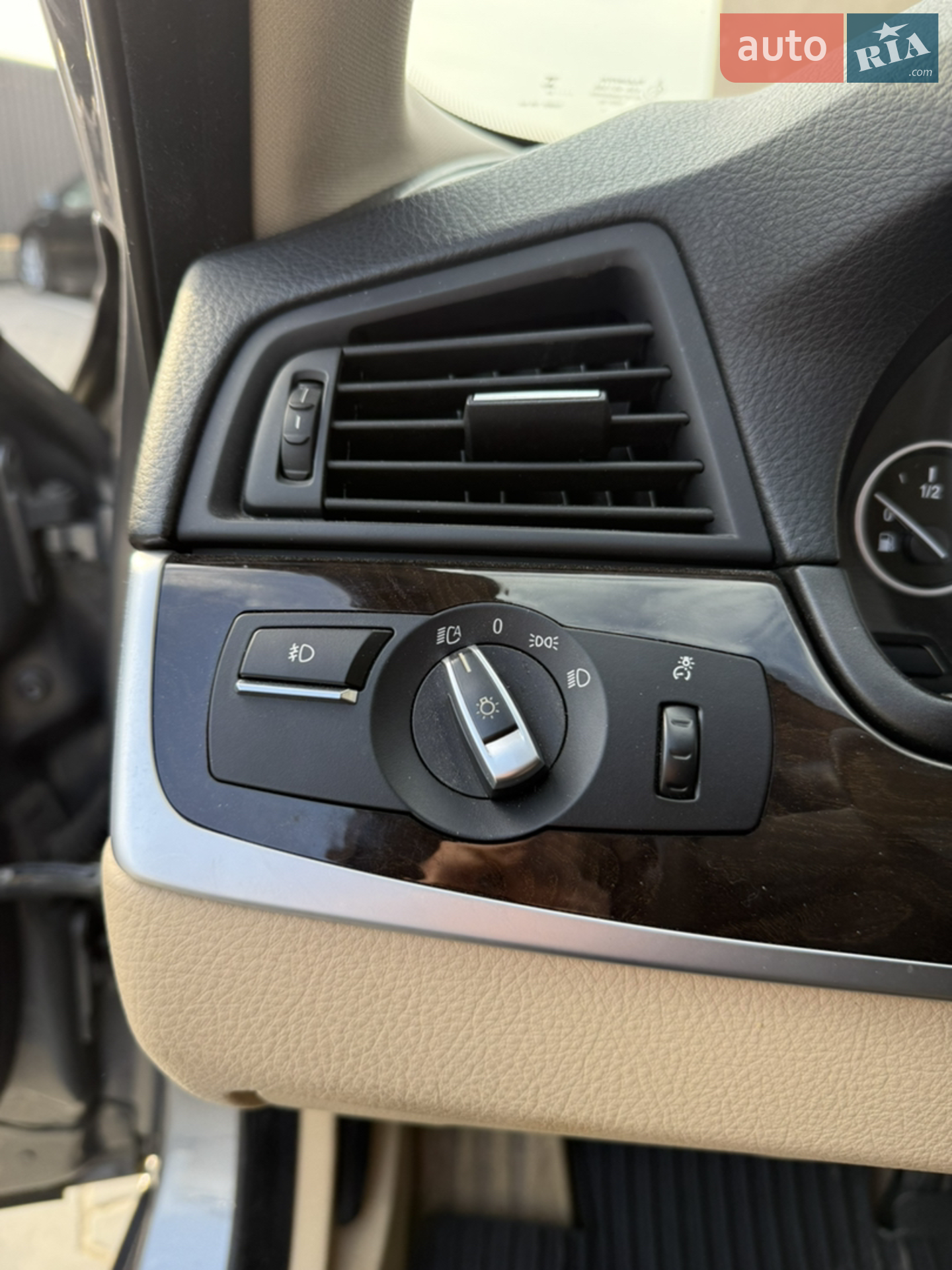 2012 BMW 5er - мініатюра 20