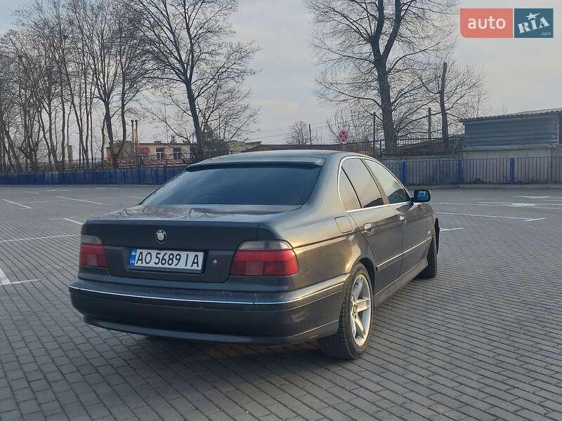 Седан BMW 5 Series 2000 в Тернополе