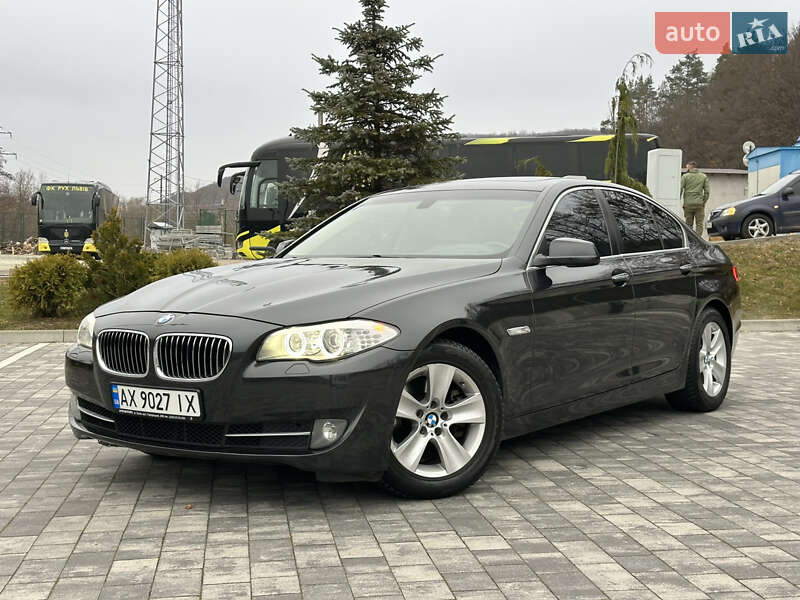 Седан BMW 5 Series 2013 в Львові