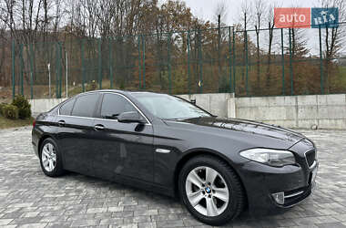 Седан BMW 5 Series 2013 в Львові