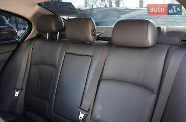 Седан BMW 5 Series 2013 в 