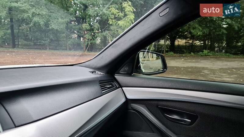 Седан BMW 5 Series 2011 в Львове