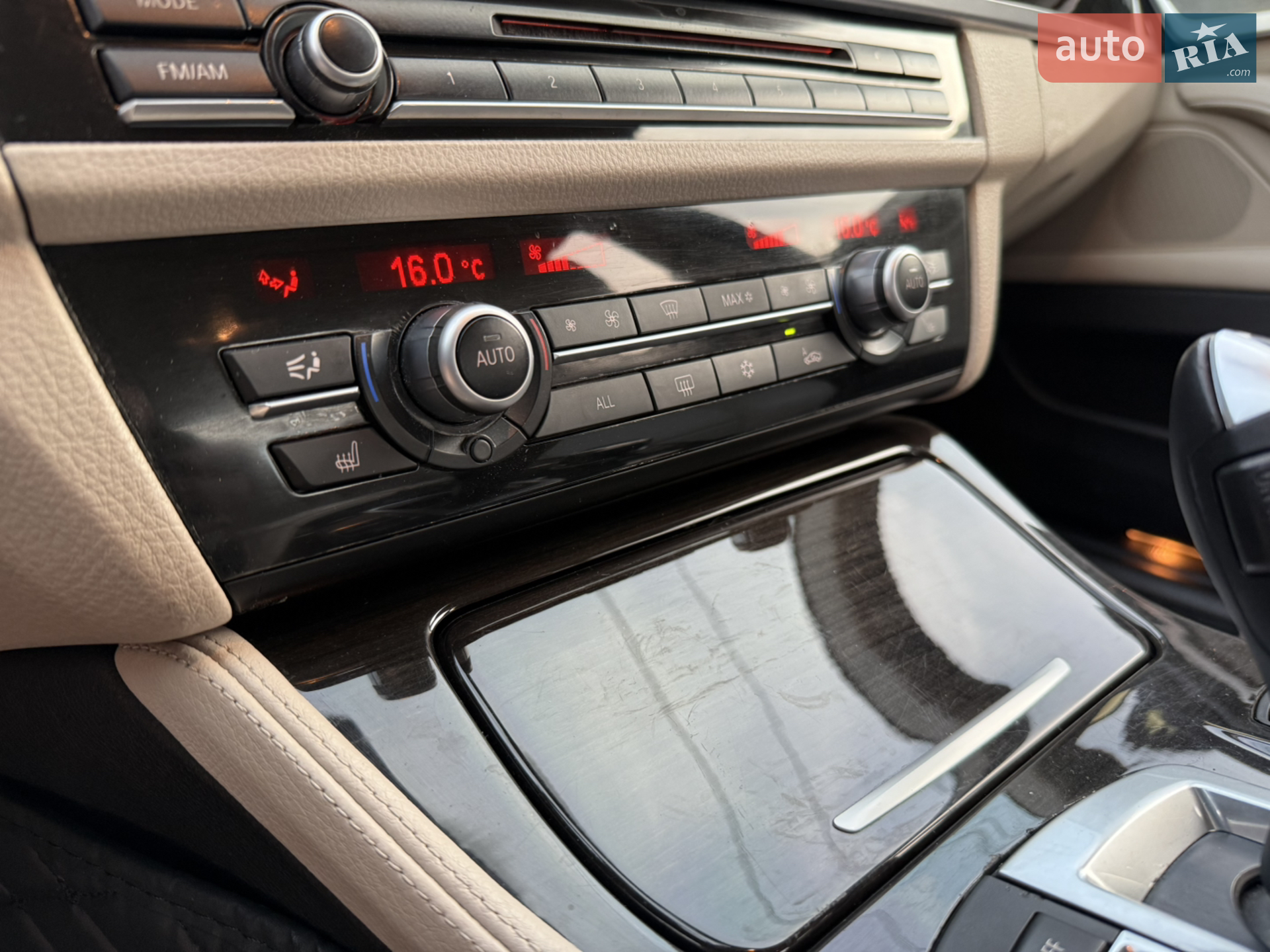 2012 BMW 5er - мініатюра 8