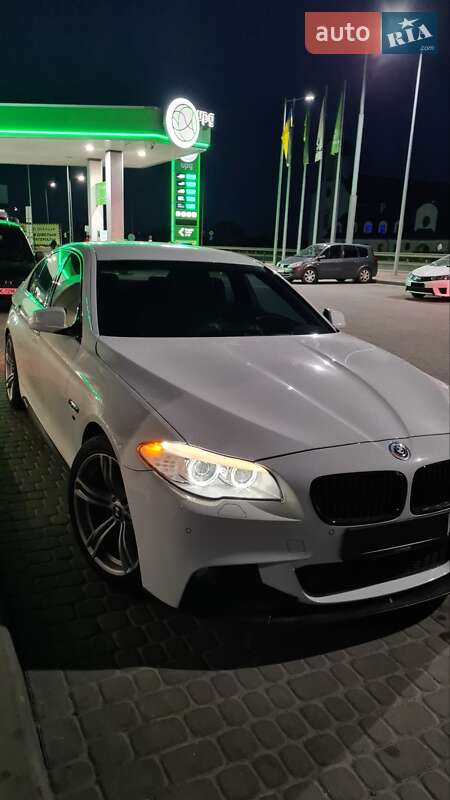 Седан BMW 5 Series 2011 в Львове