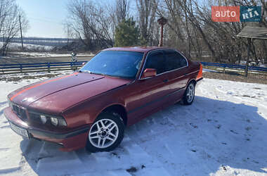 Седан BMW 5 Series 1989 в Городище