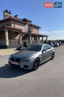 Седан BMW 5 Series 2010 в Ровно