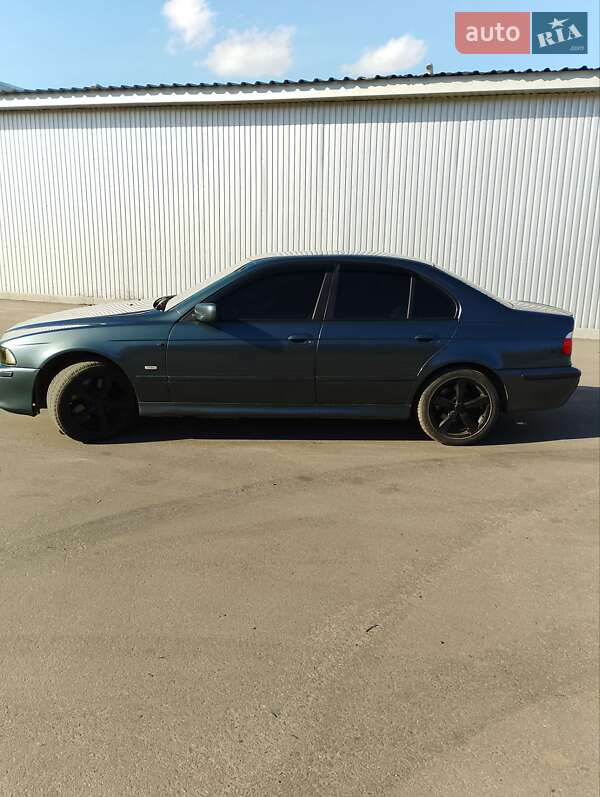 Седан BMW 5 Series 2003 в Дніпрі