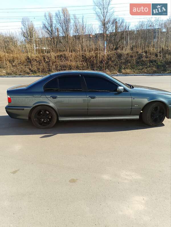 Седан BMW 5 Series 2003 в Дніпрі