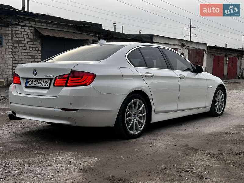Седан BMW 5 Series 2011 в Запоріжжі