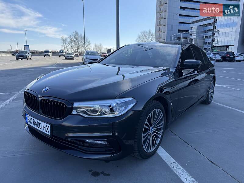 Седан BMW 5 Series 2017 в 