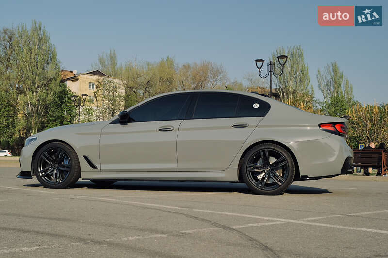 Седан BMW 5 Series 2017 в Запорожье фото 10 Седан BMW 5 Series 2017 в Запорожье
