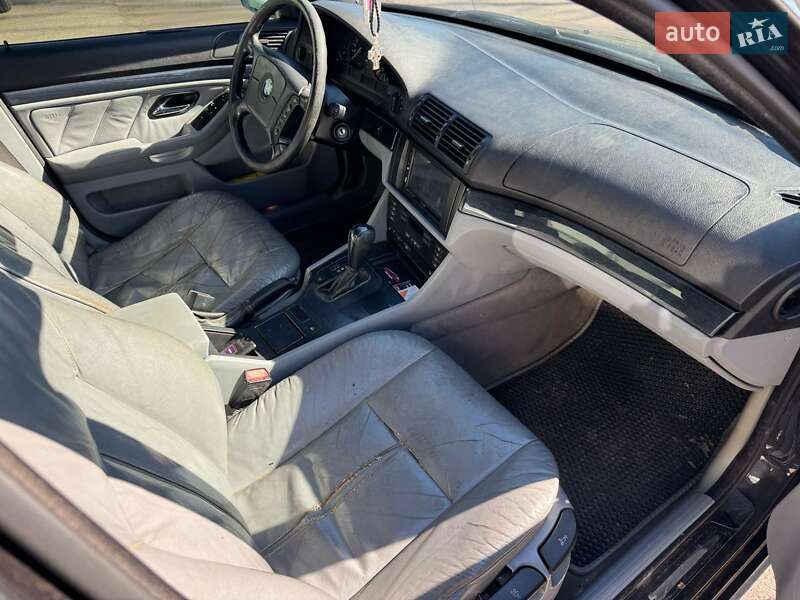 Седан BMW 5 Series 1997 в Чернігові