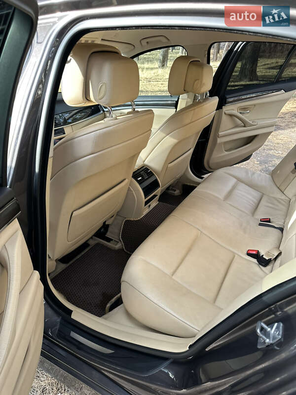 Седан BMW 5 Series 2010 в Сумах