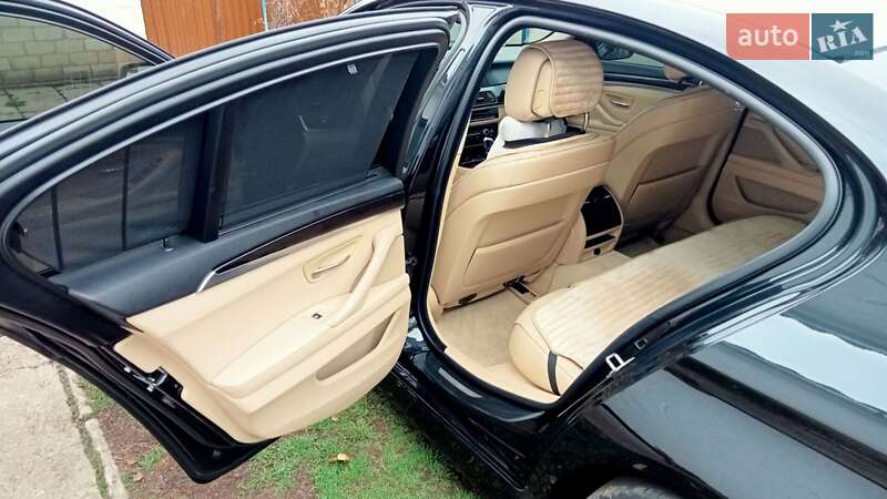 Седан BMW 5 Series 2013 в Запоріжжі