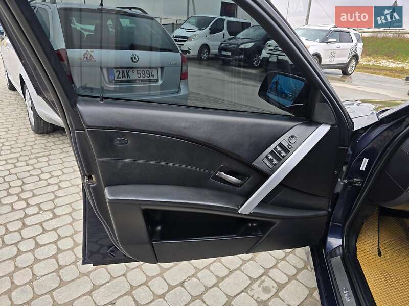 Седан BMW 5 Series 2005 в Львове