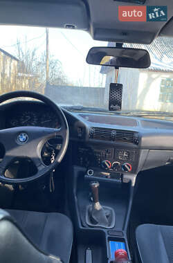 Седан BMW 5 Series 1989 в 