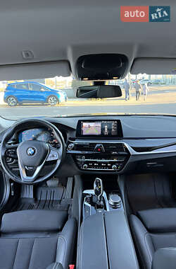 Седан BMW 5 Series 2019 в 