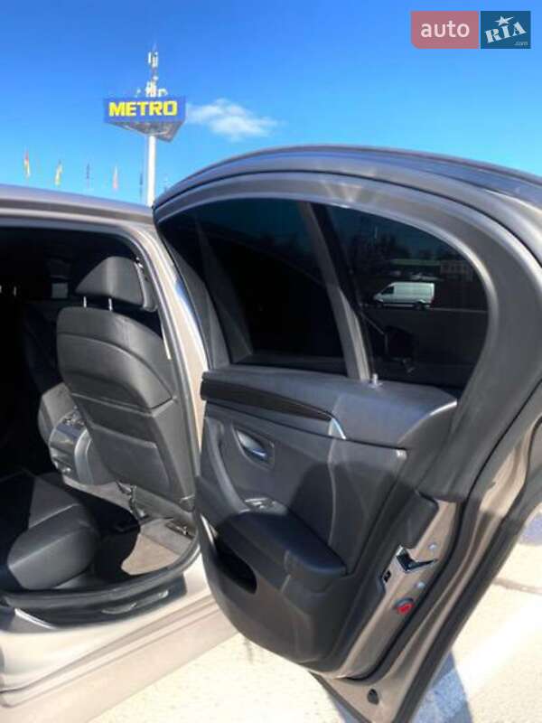 Седан BMW 5 Series 2012 в Виннице