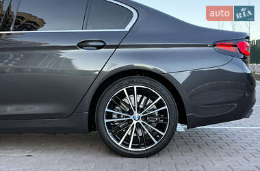 Седан BMW 5 Series 2020 в 
