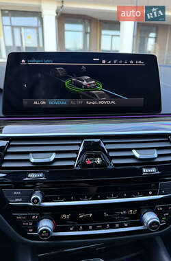 Седан BMW 5 Series 2020 в 