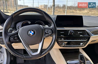 Седан BMW 5 Series 2018 в 