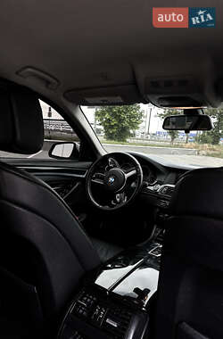 Седан BMW 5 Series 2012 в 