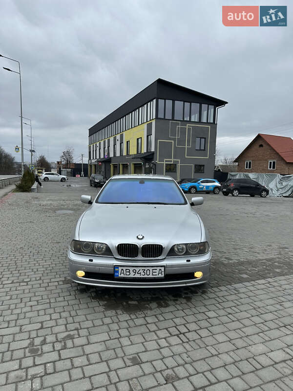 BMW 5 Series 2001