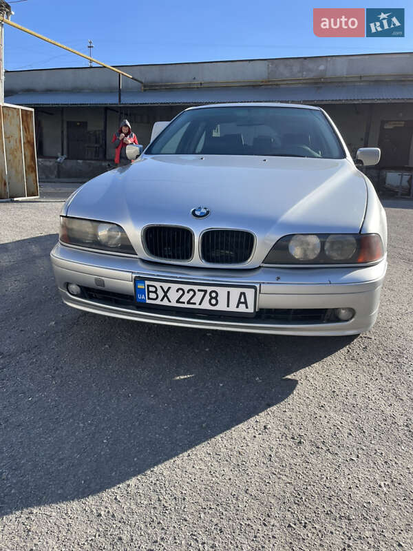 Седан BMW 5 Series 1998 в Хмельницькому