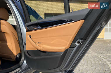 Седан BMW 5 Series 2019 в 