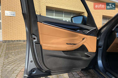 Седан BMW 5 Series 2019 в 