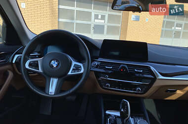 Седан BMW 5 Series 2019 в 