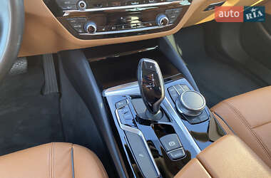 Седан BMW 5 Series 2019 в 