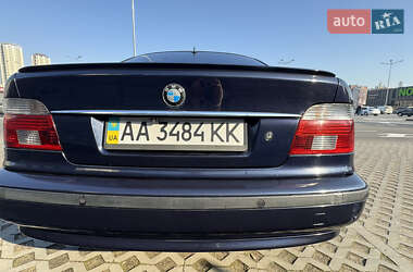 Седан BMW 5 Series 2000 в 