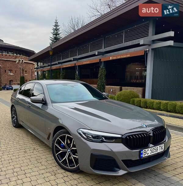 BMW 5 Series 2021
