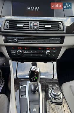 Седан BMW 5 Series 2011 в 
