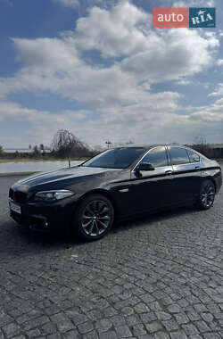 Седан BMW 5 Series 2013 в 