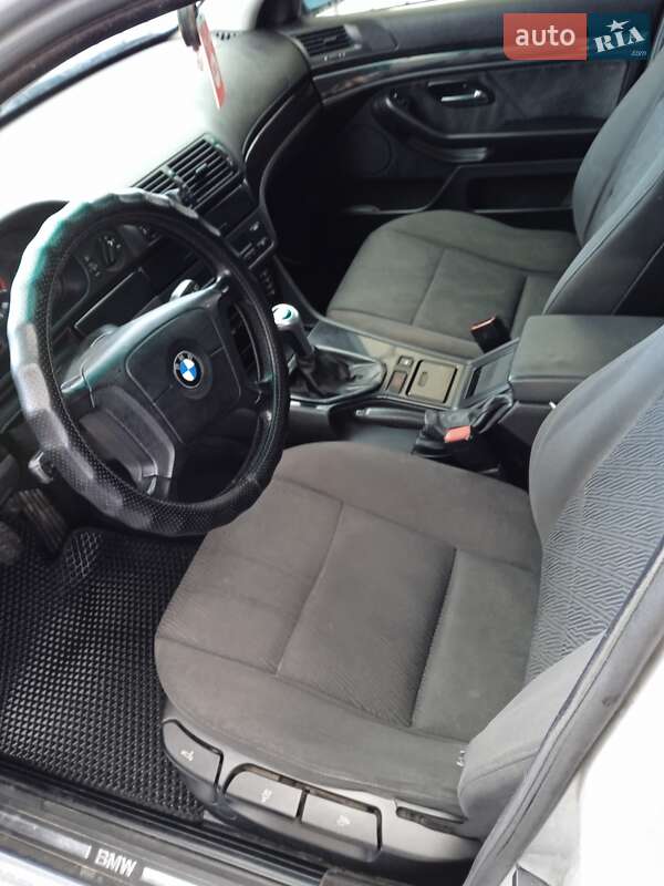 Седан BMW 5 Series 1998 в Чернигове