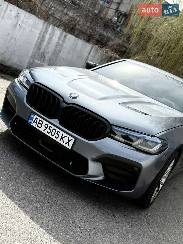 Седан BMW 5 Series 2017 в Виннице
