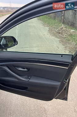 Седан BMW 5 Series 2013 в 