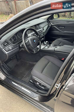 Седан BMW 5 Series 2013 в 