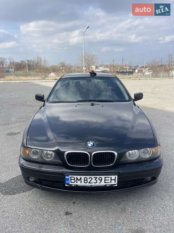 Седан BMW 5 Series 2000 в 