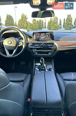 Седан BMW 5 Series 2018 в 