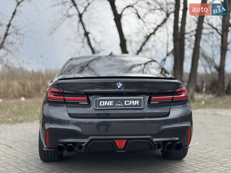 Седан BMW 5 Series 2019 в Дніпрі