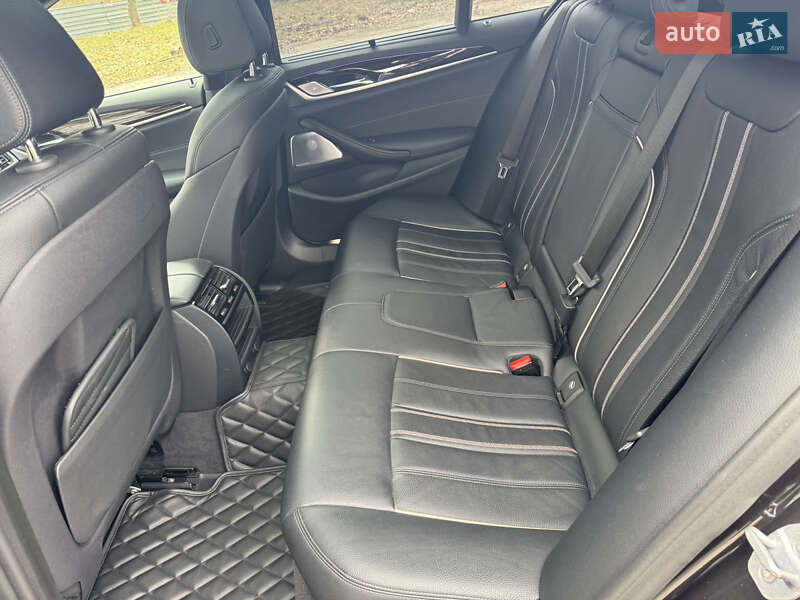 Седан BMW 5 Series 2019 в Дніпрі