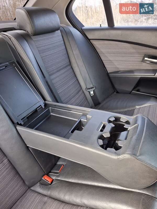 Седан BMW 5 Series 2005 в Дніпрі