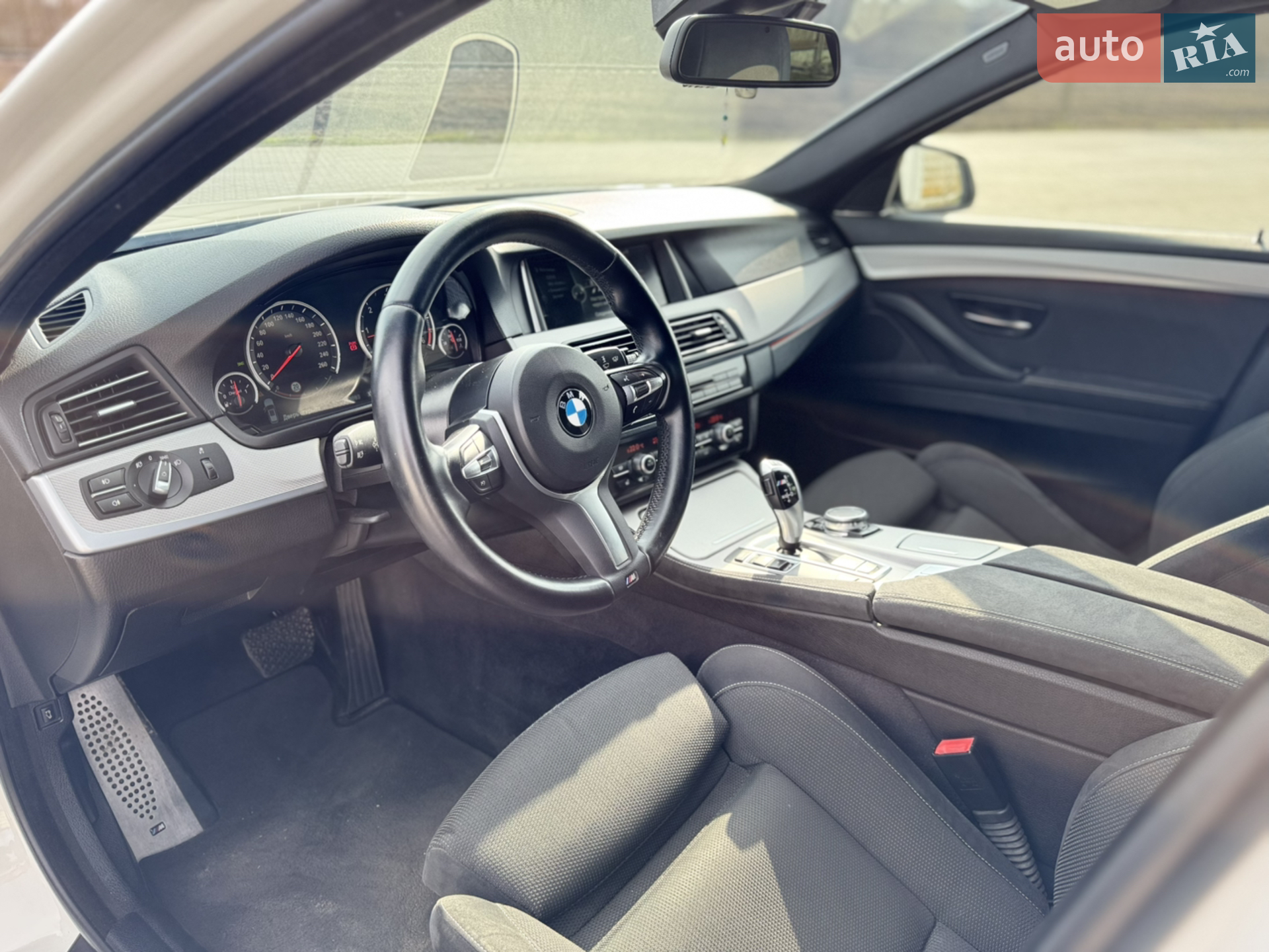 2013 BMW 5er - мініатюра 16