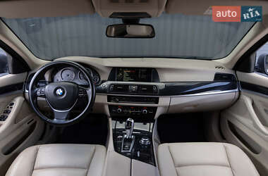 Седан BMW 5 Series 2012 в 