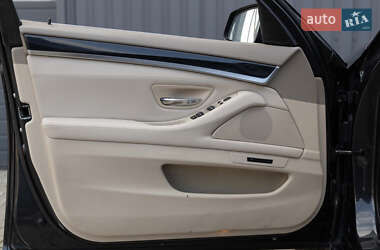 Седан BMW 5 Series 2012 в 