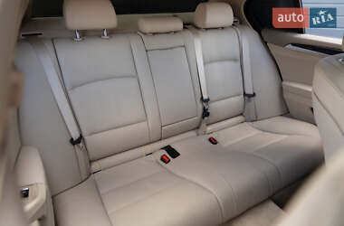 Седан BMW 5 Series 2012 в 