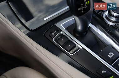 Седан BMW 5 Series 2012 в 